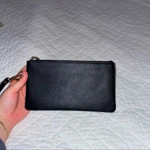 Women's Wristlet Clutch Slim Leather Wallet in black with gold hardware 🖤